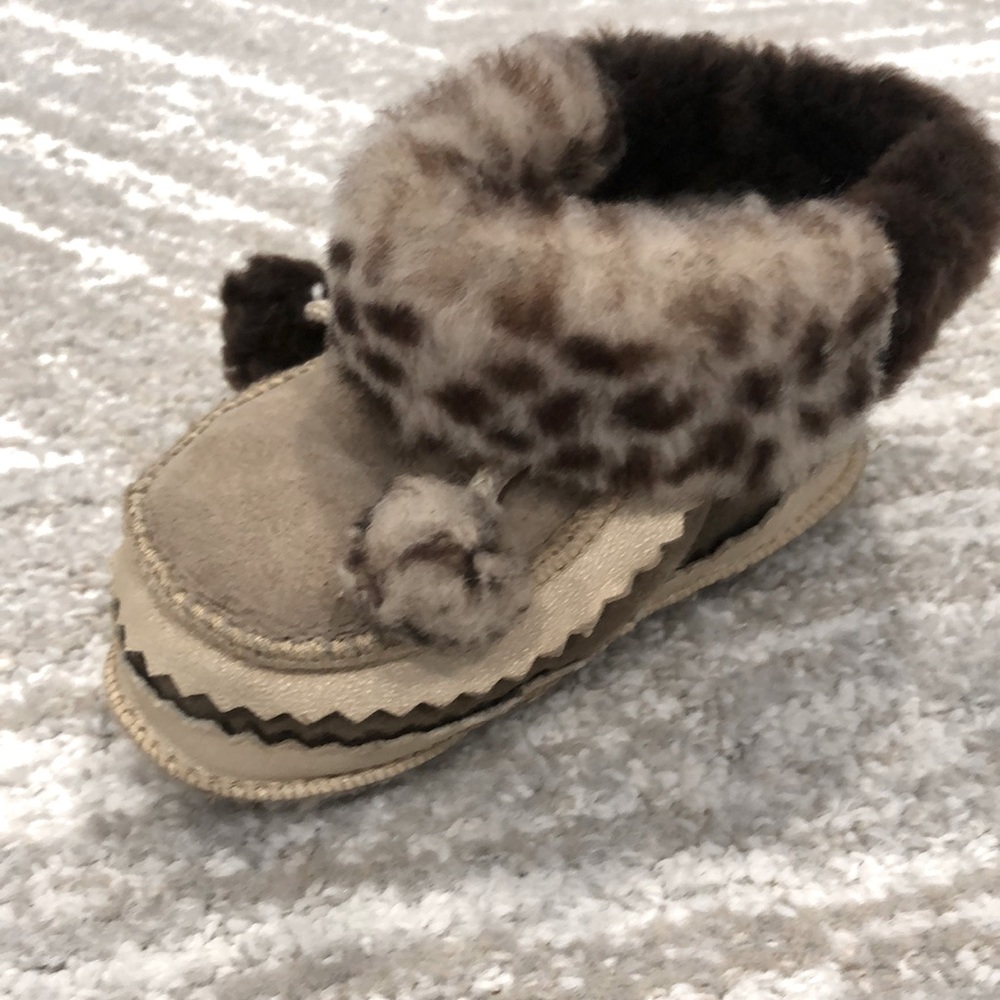 Baby shearling shoes 4.5 inch